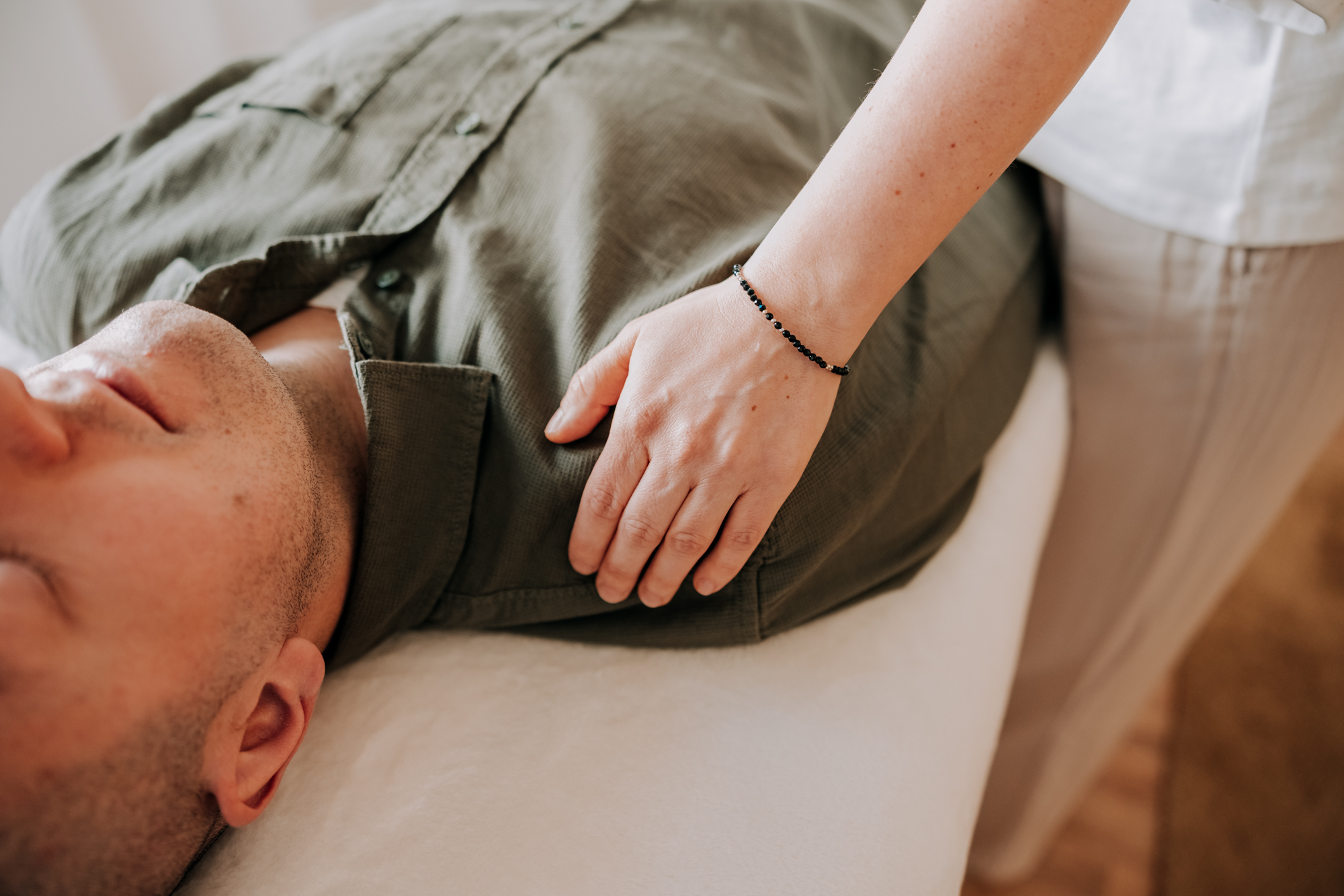 nuoro - Wer steckt dahinter?